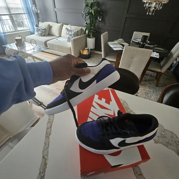 Nike Men's SB 58 Blue and Black and White Sneakers - Picture 3 of 6